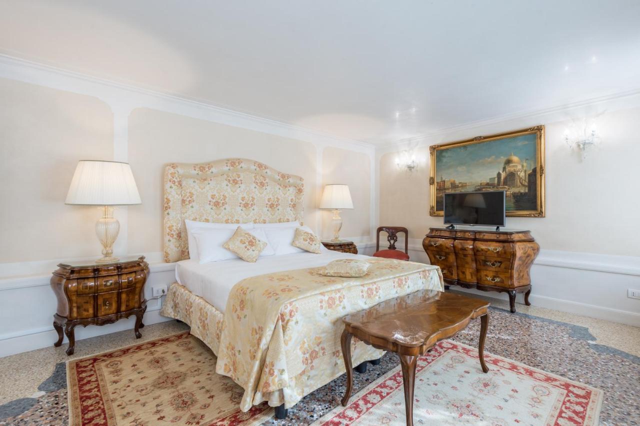 Ca' Dei Cuori On The Grand Canal Venice Exterior photo