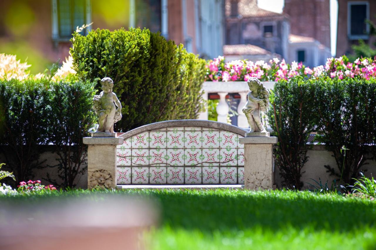 Ca' Dei Cuori On The Grand Canal Venice Exterior photo