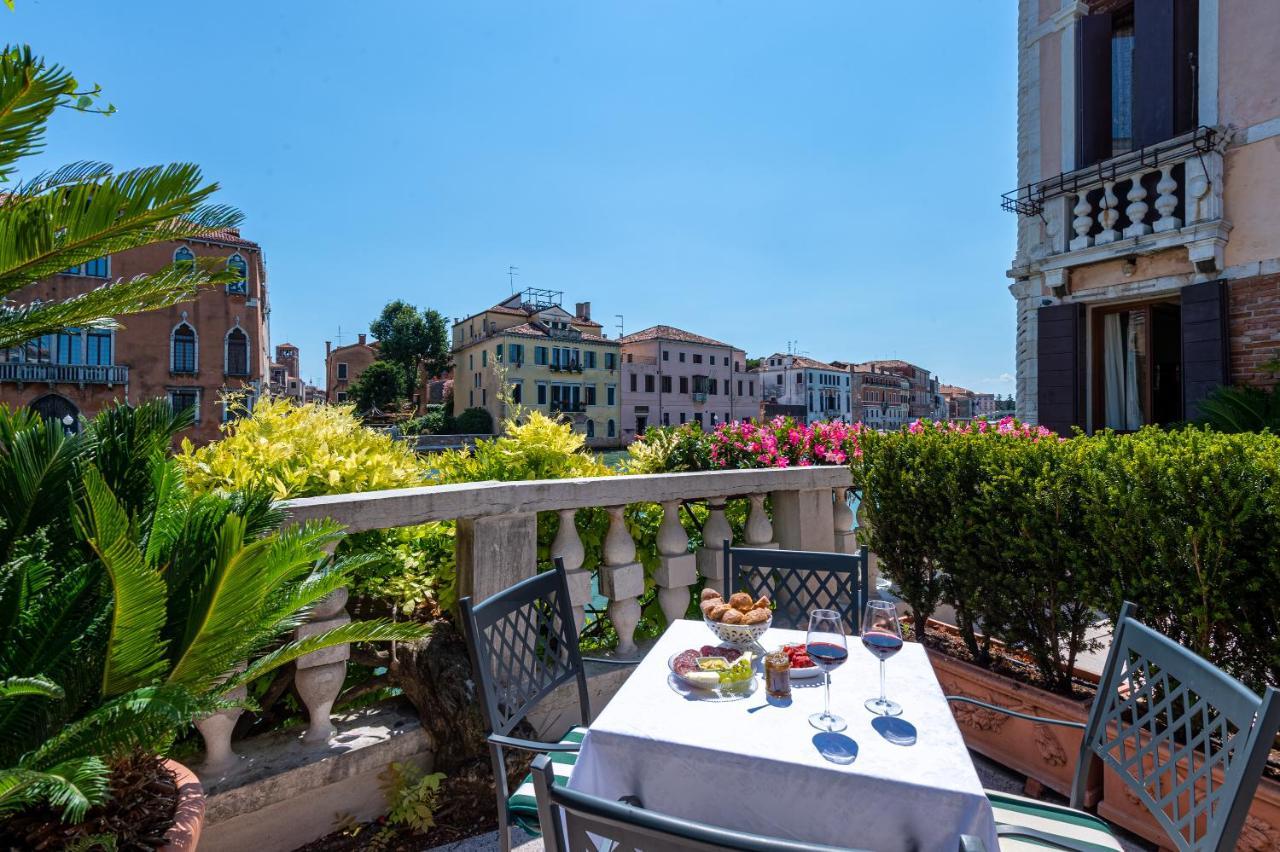 Ca' Dei Cuori On The Grand Canal Venice Exterior photo