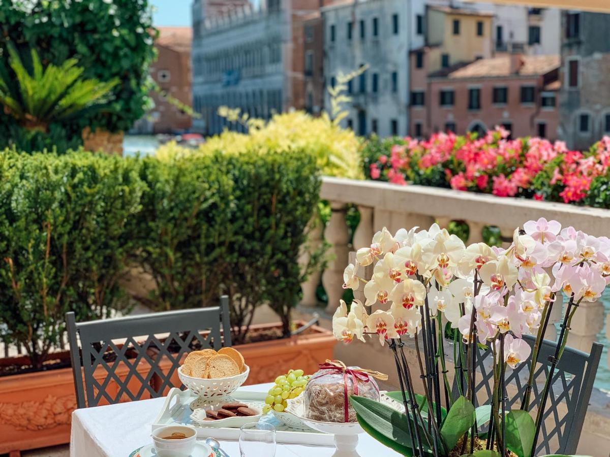 Ca' Dei Cuori On The Grand Canal Apartment Venice Exterior photo