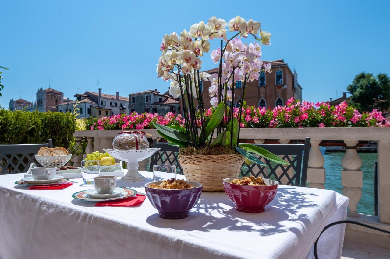 Ca' Dei Cuori On The Grand Canal Apartment Venice Exterior photo